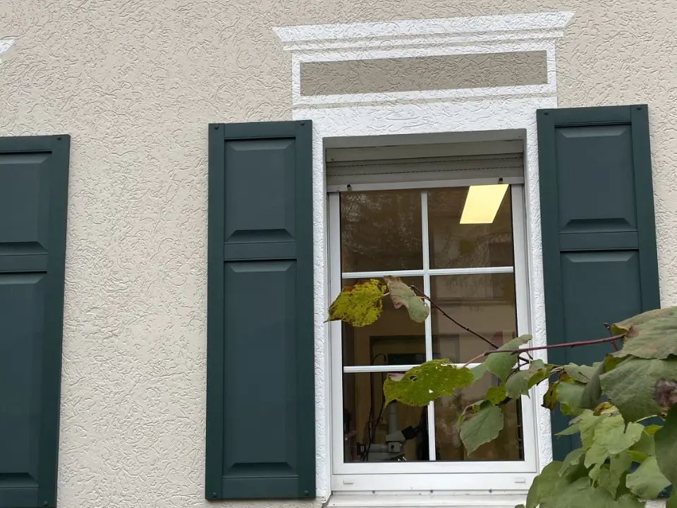 Fassadengestaltung Fenster Malermeister Klein Fassadengestaltung am Fenster von Malermeister Klein